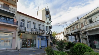 ΠΩΛΕΙΤΑΙ ΚΤΙΡΙΟ ΣΤΗΝ ΚΕΝΤΡΙΚΗ ΠΛΑΤΕΙΑ