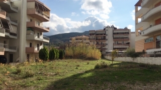 ΠΩΛΕΙΤΑΙ ΟΙΚΟΠΕΔΟ ΣΤΗ ΛΙΒΑΔΕΙΑ