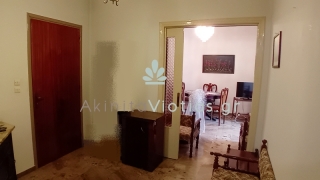 ΠΩΛΕΙΤΑΙ ΔΙΑΜΕΡΙΣΜΑ ΣΤΗ ΛΙΒΑΔΕΙΑ